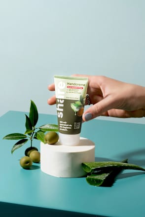 Handcreme Aloe Vera & Olive, sehr trockene Haut, 75 ml share
