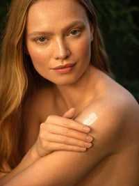 Bodybutter Skin Food in een glazen pot, 150 ml